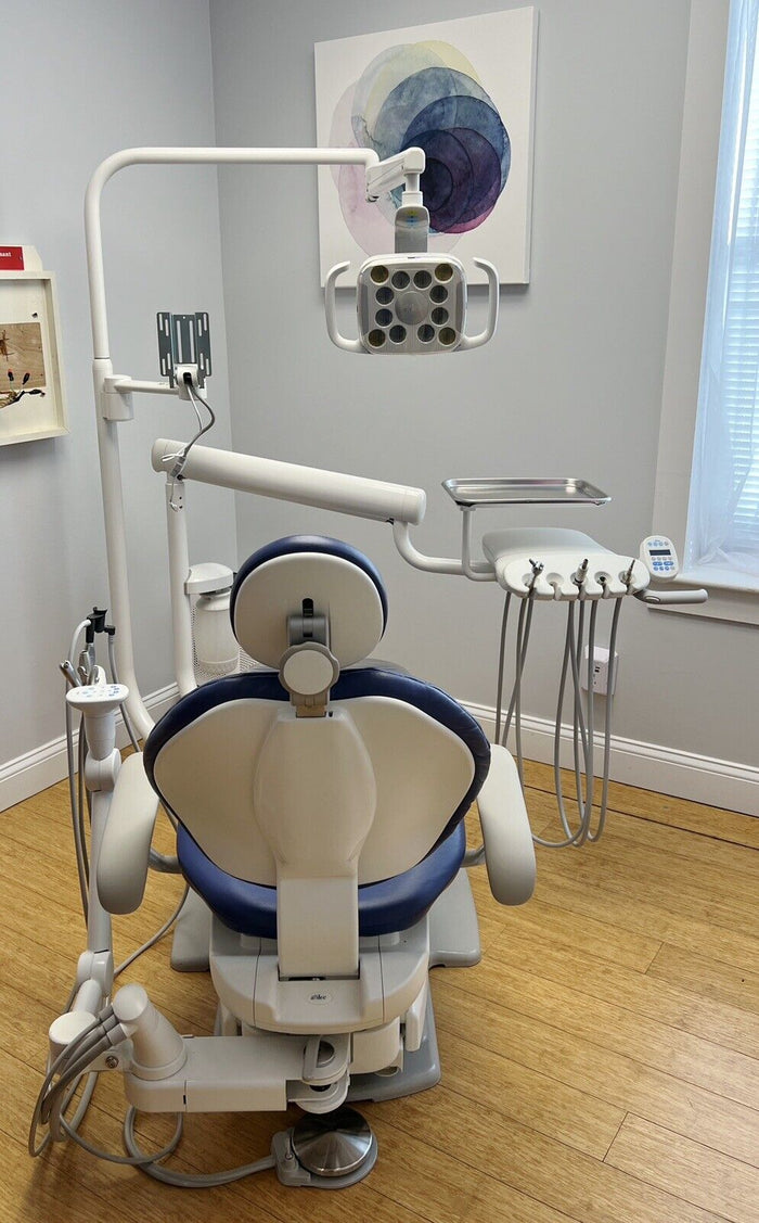 ADEC 311 Dental Chair, Radius Delivery Unit, Assistant’s Pkg & LED Light. Nice!